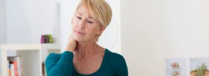 Faszienrolle für den Nacken – hilft sie gegen Nackenschmerzen?